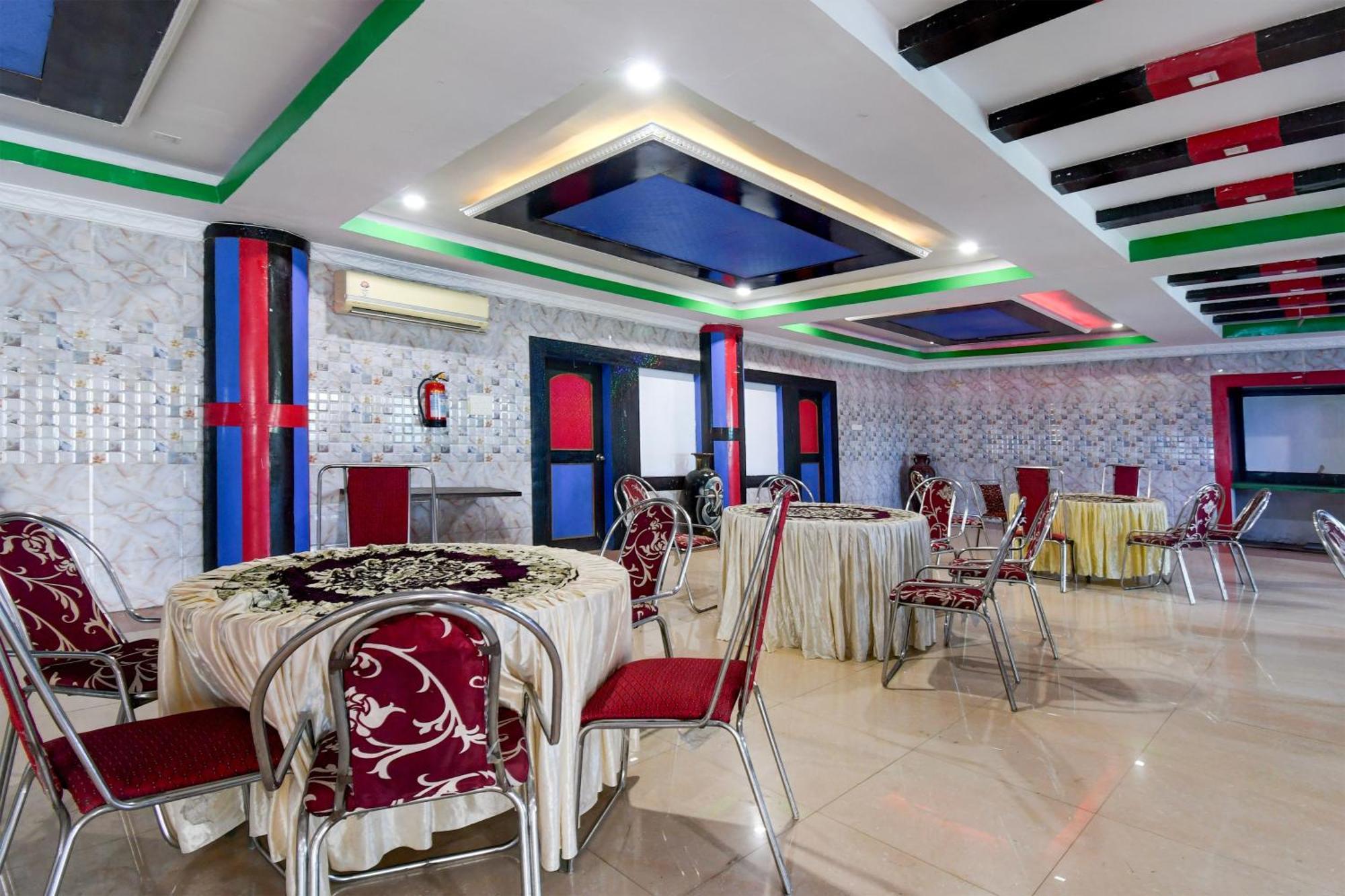 Hotel O Blue Royal Bhubaneswar Eksteriør billede