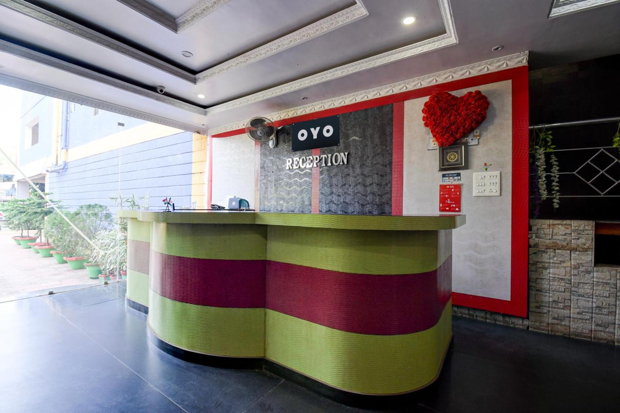 Hotel O Blue Royal Bhubaneswar Eksteriør billede