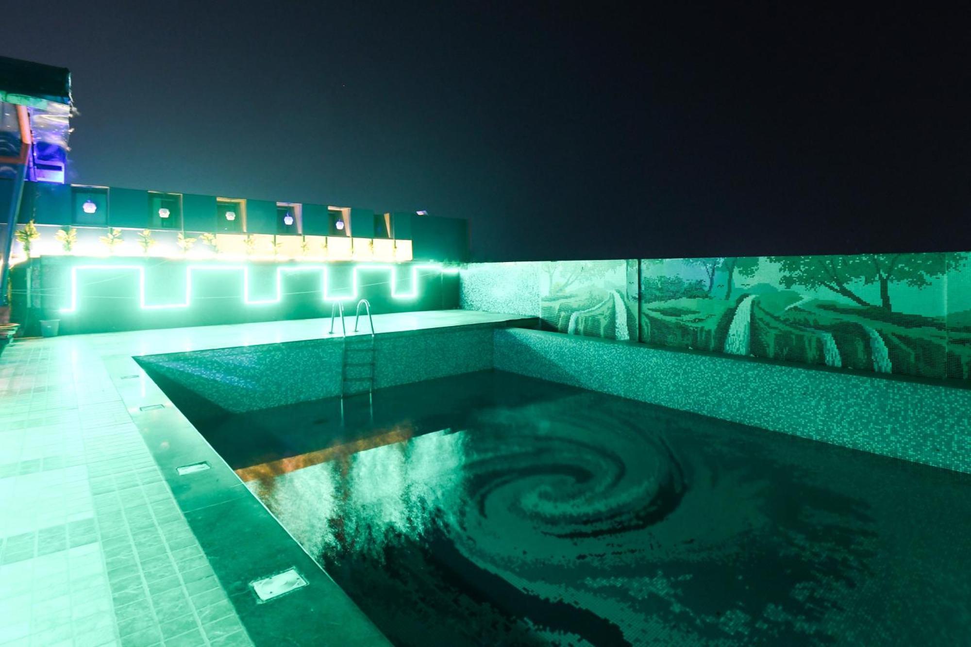 Hotel O Blue Royal Bhubaneswar Eksteriør billede