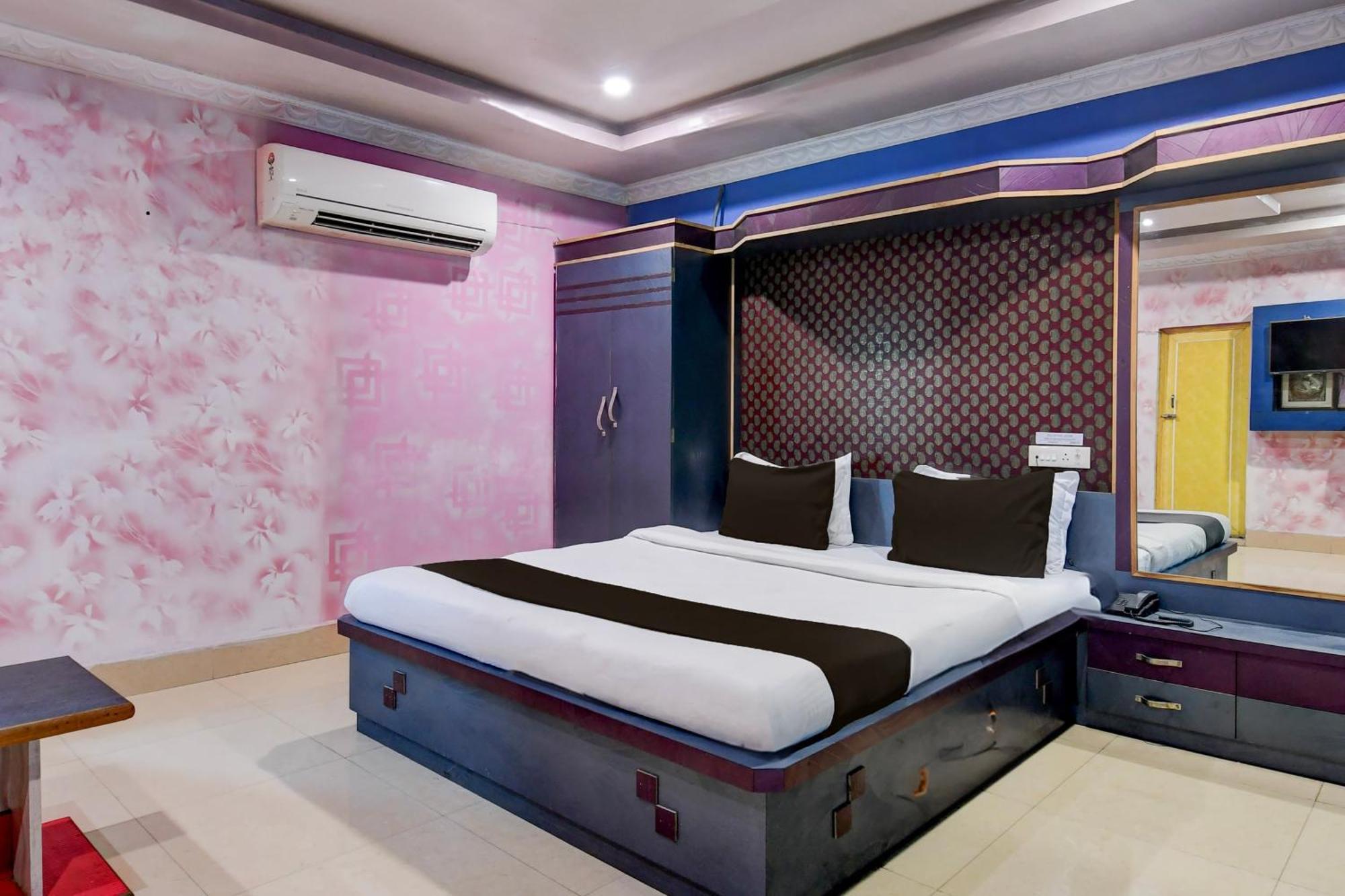 Hotel O Blue Royal Bhubaneswar Eksteriør billede